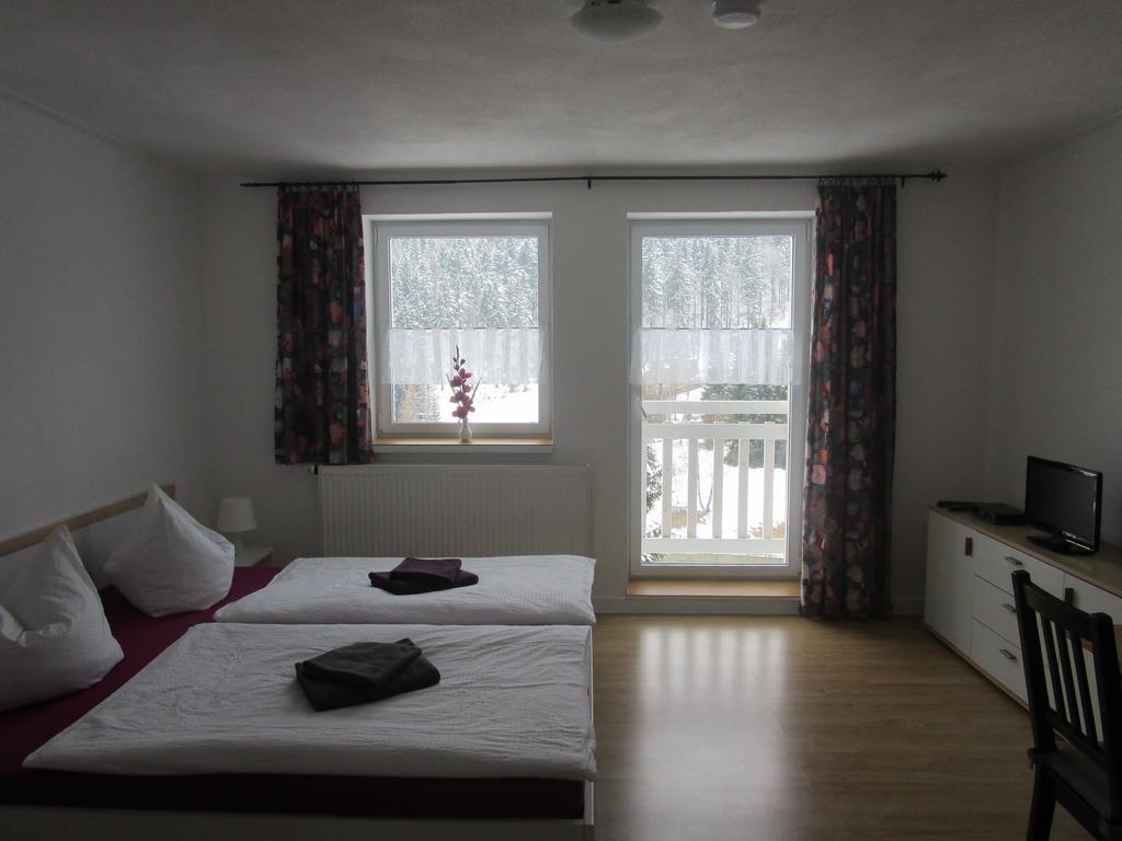 Greizer Kammhuette Gaststaette & Гостевой дом 3*